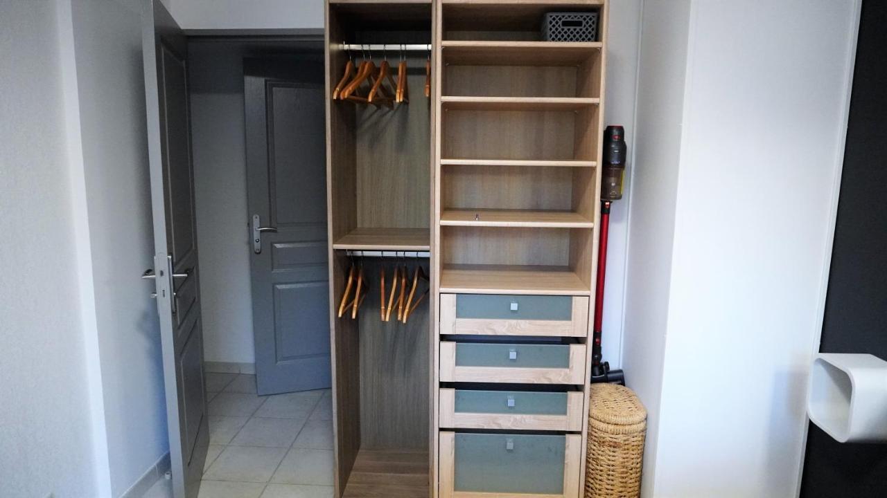 L'atalante, 2 Pièces 47m2 Rénové Résidence Piscine Appartement